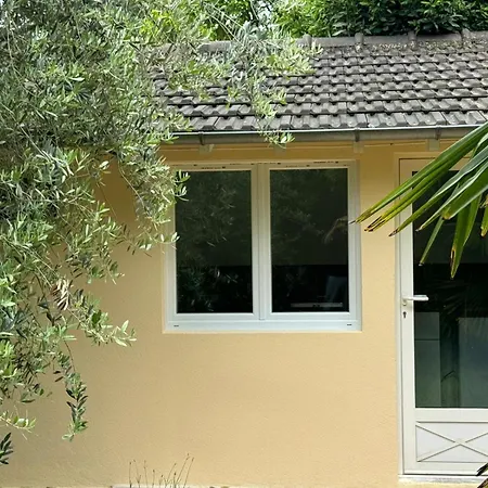Grand Neuf Sur Jardin Prive A 35 Mn Du Rer A Charles De Gaulle Etoile Maisons-Laffitte