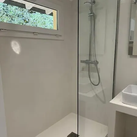 Apartment Grand Neuf Sur Jardin Prive A 35 Mn Du Rer A Charles De Gaulle Etoile *