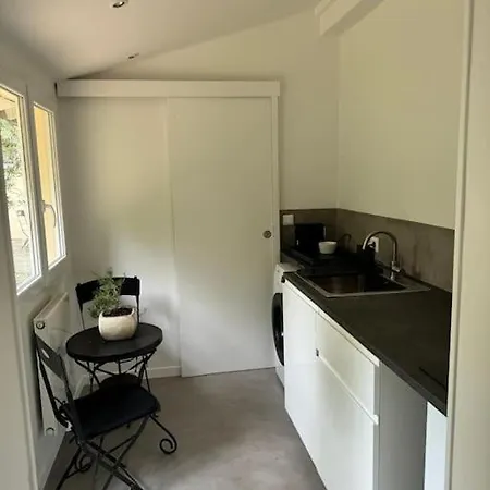 Grand Neuf Sur Jardin Prive A 35 Mn Du Rer A Charles De Gaulle Etoile * Maisons-Laffitte